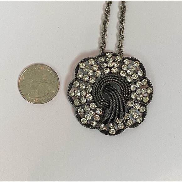 Vintage Kramer Of New York Pendant Necklace Scalloped SilverTone Rhinestones 60s - Picture 4 of 5